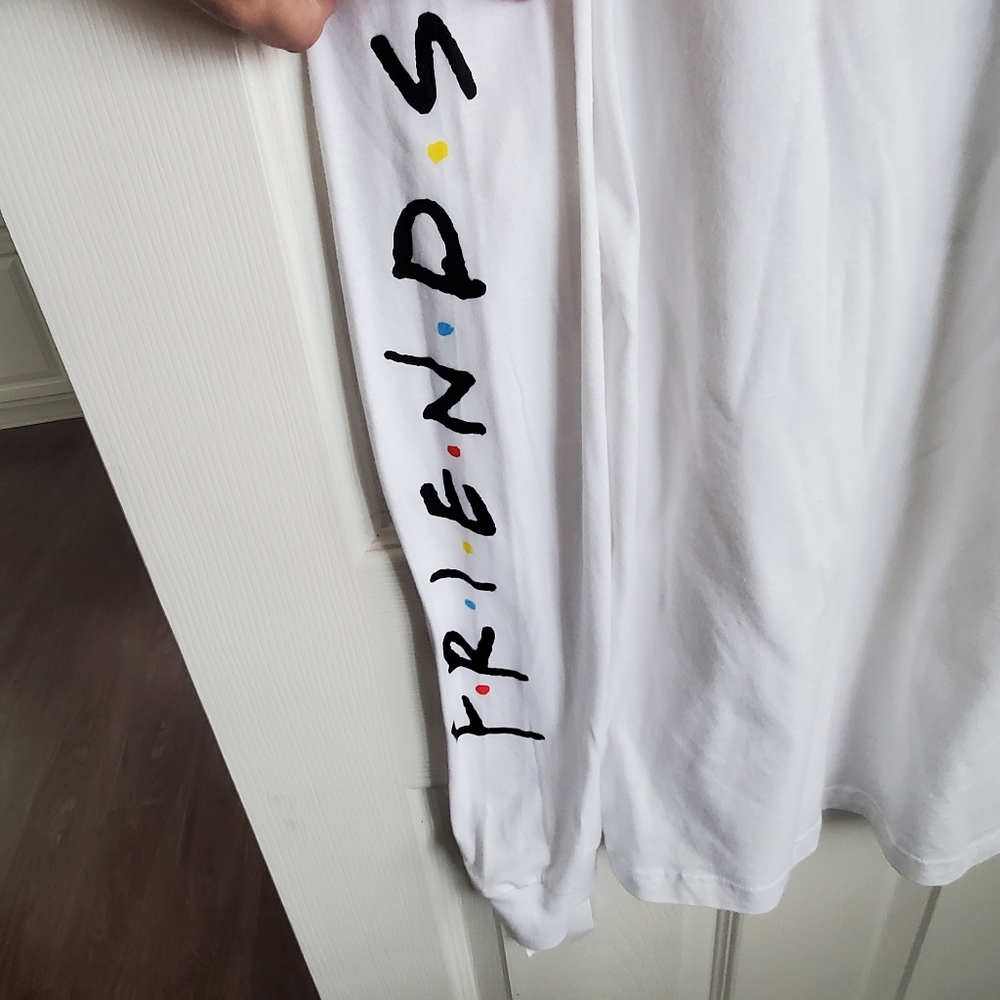 Long sleeve tshirt FRIENDS size small